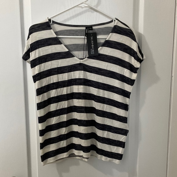 BNWT silver icing navy/white striped tee - Picture 1 of 4